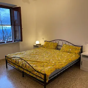  Casa vacanze New Remodel & Garden - Entire House - Exclusive Use